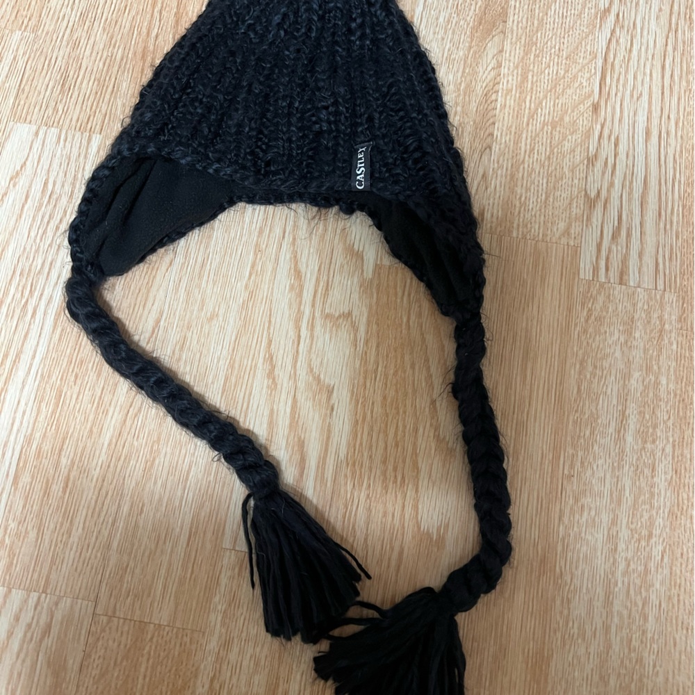 Black Braided winter cap